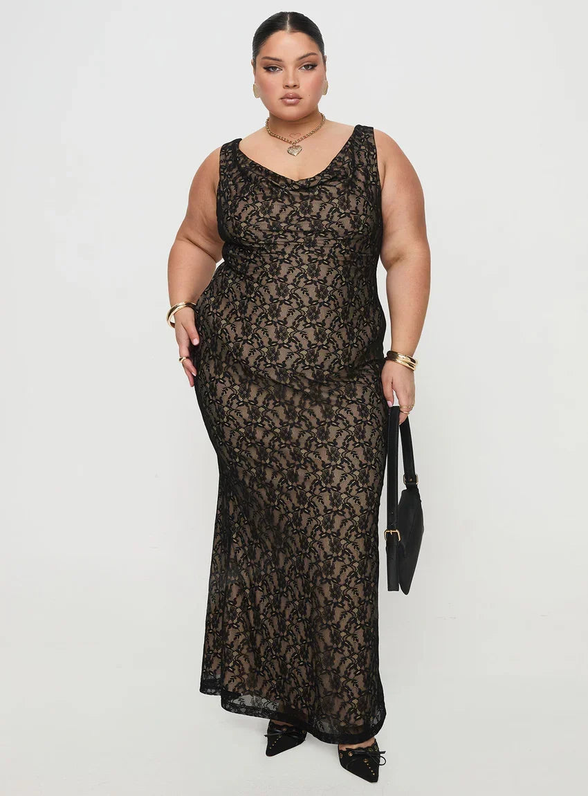 Romani Lace Maxi Dress Black Curve